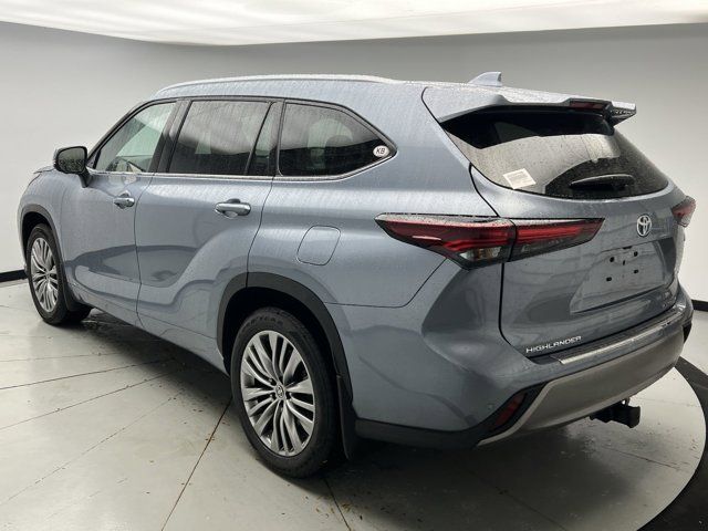 2024 Toyota Highlander Hybrid Platinum