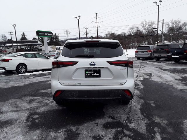 2024 Toyota Highlander Hybrid LE