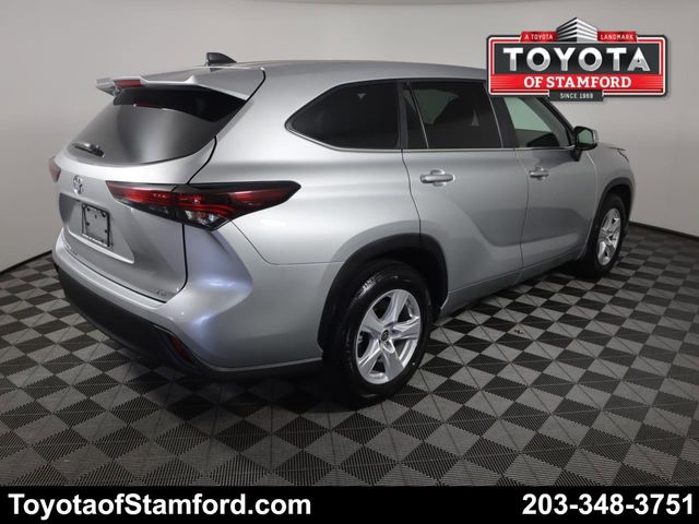 2024 Toyota Highlander 