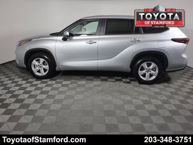 2024 Toyota Highlander 