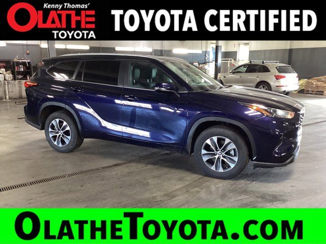 2024 Toyota Highlander LE