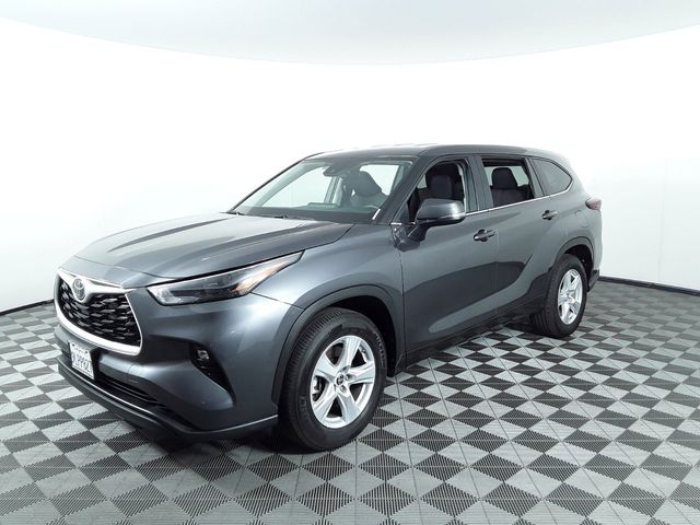 2024 Toyota Highlander 