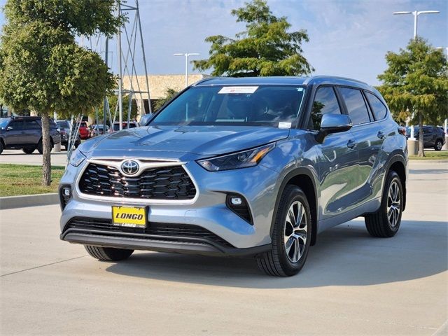 2024 Toyota Highlander XLE