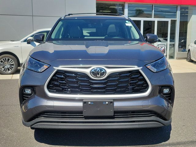 2024 Toyota Highlander 