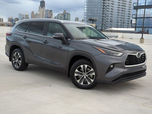 2024 Toyota Highlander XLE