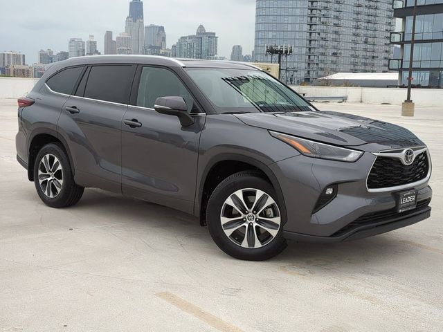 2024 Toyota Highlander XLE