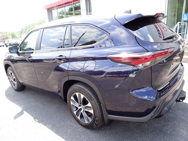 2024 Toyota Highlander 