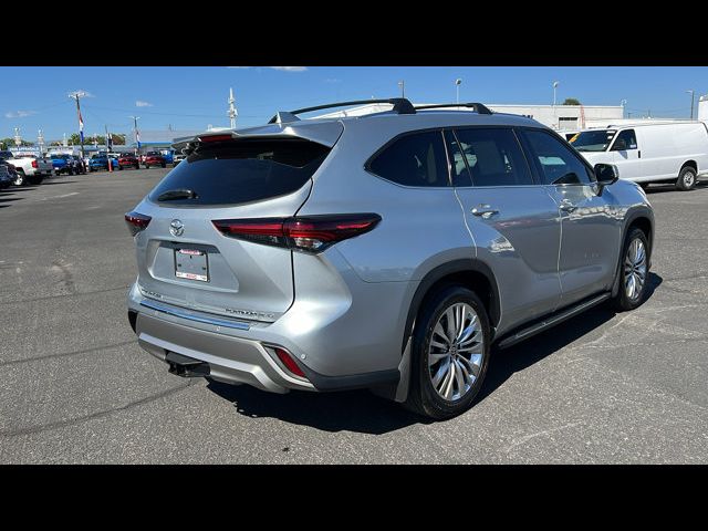 2024 Toyota Highlander 