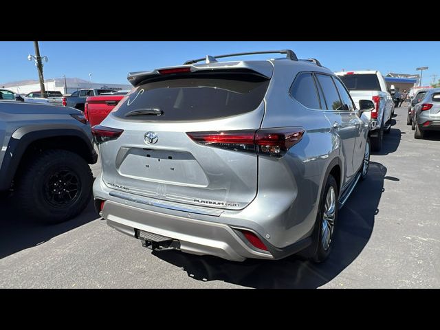 2024 Toyota Highlander 