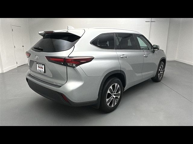 2024 Toyota Highlander XLE