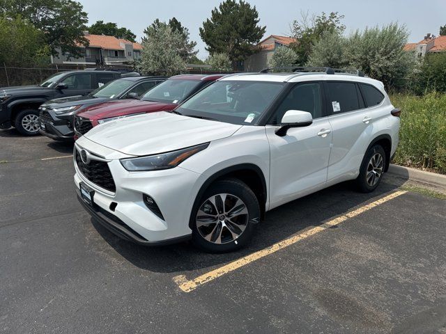 2024 Toyota Highlander XLE