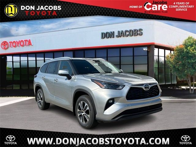 2024 Toyota Highlander XLE