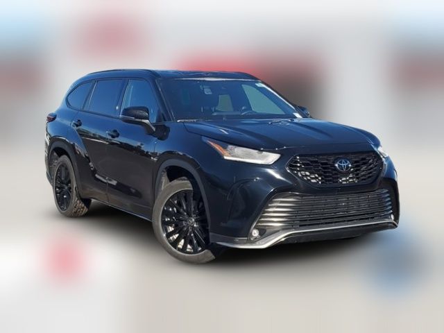 2024 Toyota Highlander XSE