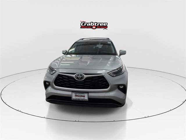 2024 Toyota Highlander XLE