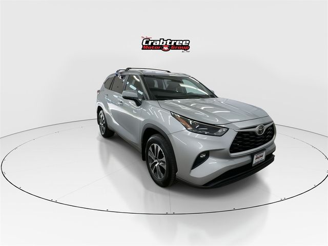 2024 Toyota Highlander XLE