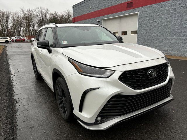 2024 Toyota Highlander XSE