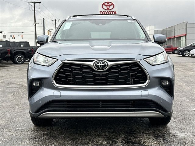 2024 Toyota Highlander Platinum