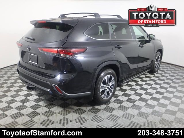 2024 Toyota Highlander 