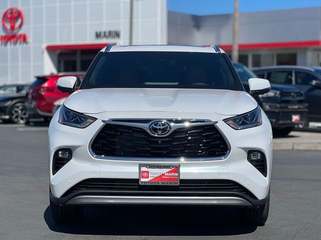 2024 Toyota Highlander Platinum