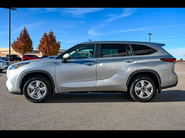 2024 Toyota Highlander LE