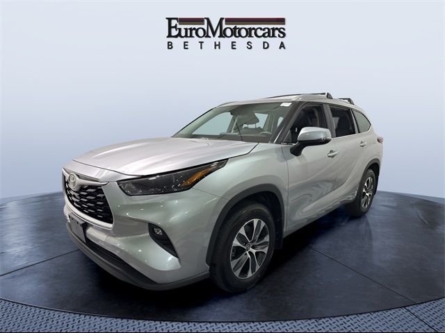 2024 Toyota Highlander 