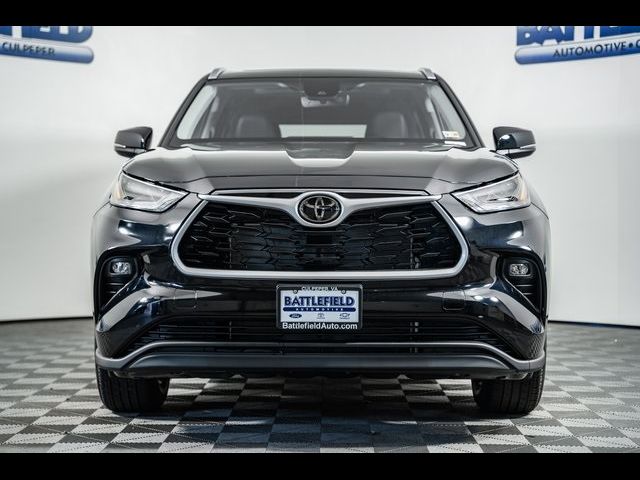 2024 Toyota Highlander 