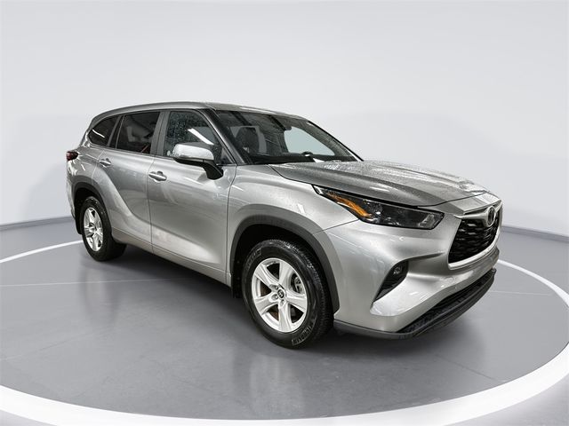 2024 Toyota Highlander 