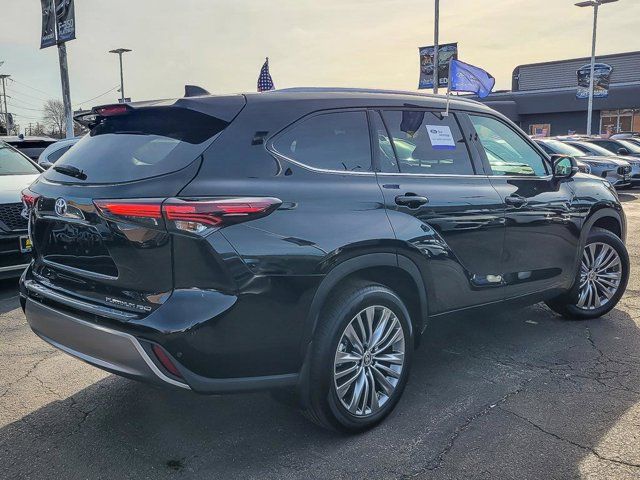 2024 Toyota Highlander Platinum