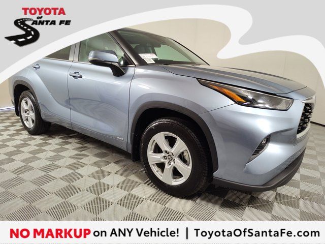 2024 Toyota Highlander Hybrid LE