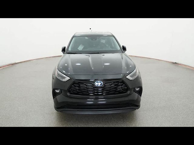 2024 Toyota Highlander Hybrid LE Nightshade