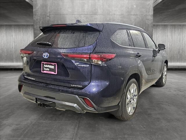 2024 Toyota Highlander Hybrid Limited