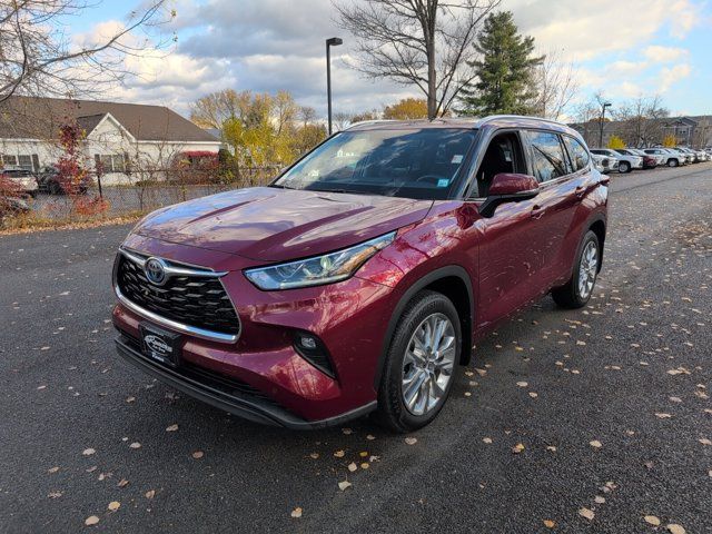 2024 Toyota Highlander Hybrid Limited