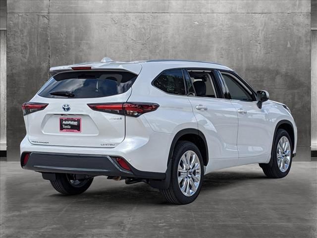 2024 Toyota Highlander Hybrid Limited