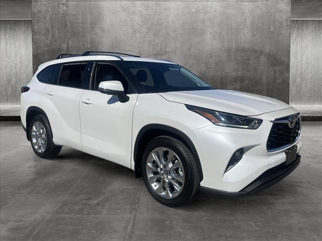 2024 Toyota Highlander Hybrid Limited