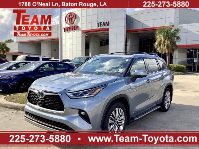 2024 Toyota Highlander Hybrid Platinum