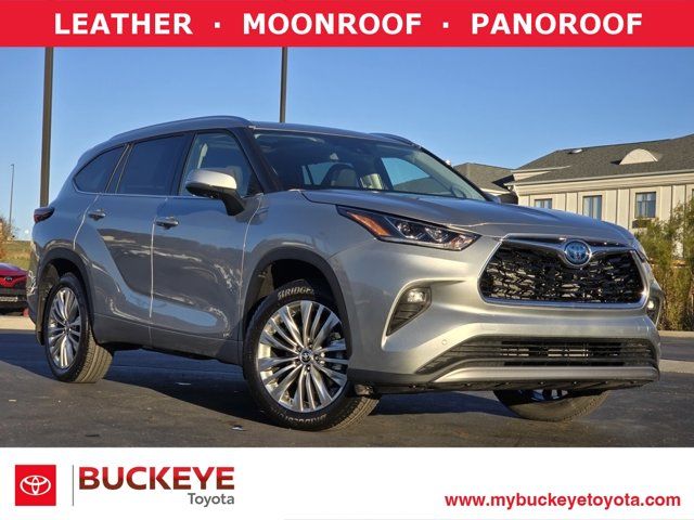 2024 Toyota Highlander Hybrid Platinum