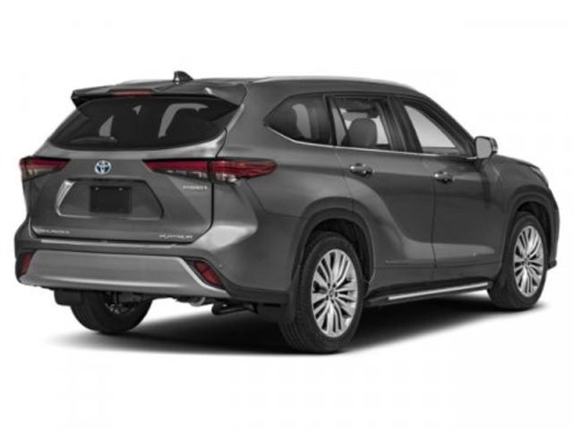 2024 Toyota Highlander Hybrid Platinum