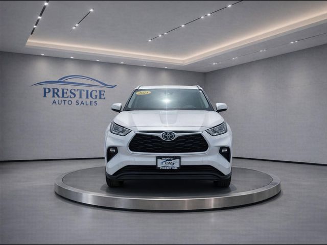 2024 Toyota Highlander Hybrid Platinum