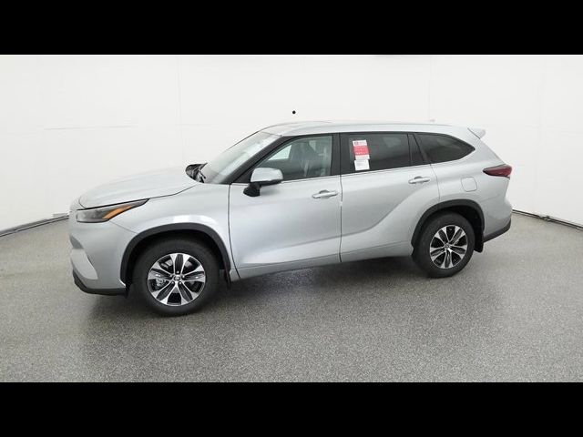 2024 Toyota Highlander Hybrid XLE