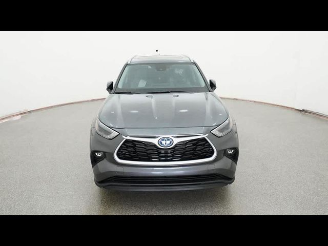 2024 Toyota Highlander Hybrid XLE