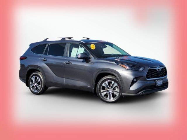 2024 Toyota Highlander Hybrid XLE