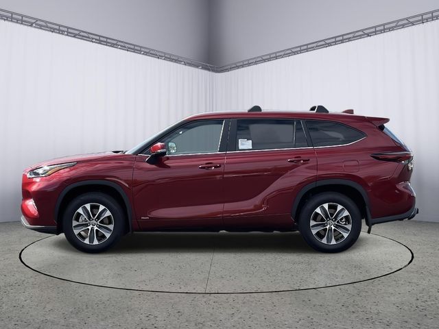 2024 Toyota Highlander Hybrid XLE