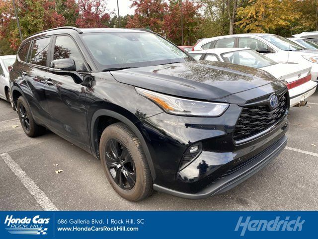 2024 Toyota Highlander Hybrid XLE Nightshade