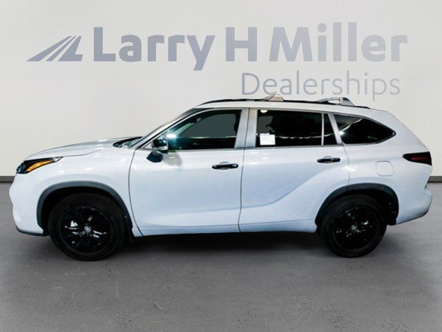 2024 Toyota Highlander Hybrid XLE Nightshade