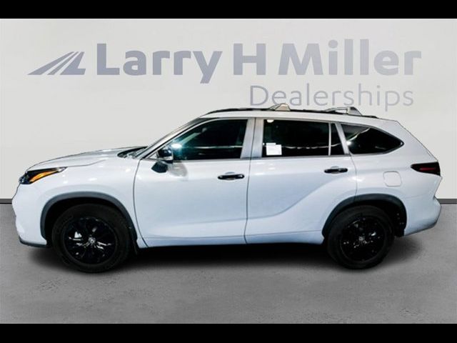 2024 Toyota Highlander Hybrid XLE Nightshade