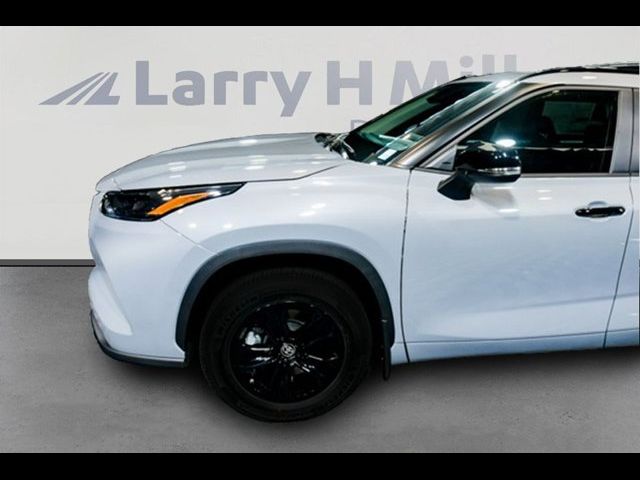 2024 Toyota Highlander Hybrid XLE Nightshade