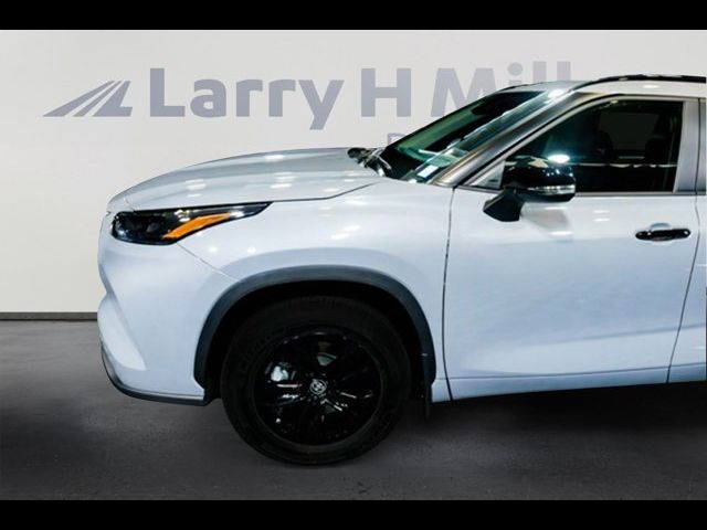 2024 Toyota Highlander Hybrid XLE Nightshade