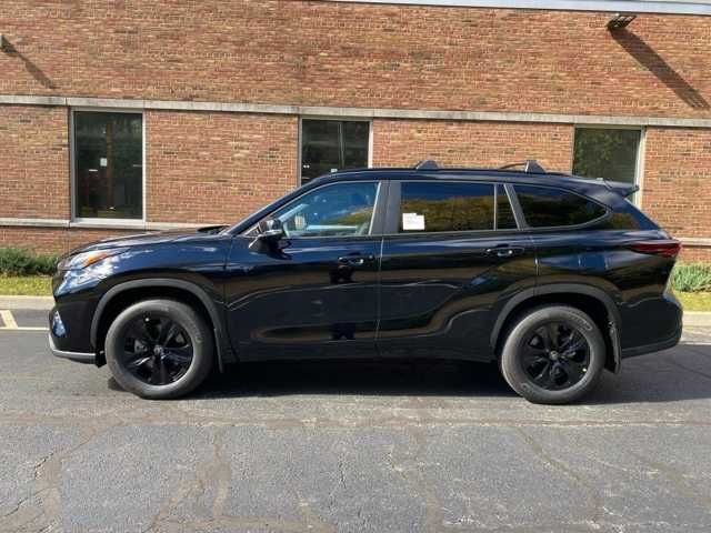 2024 Toyota Highlander Hybrid XLE Nightshade