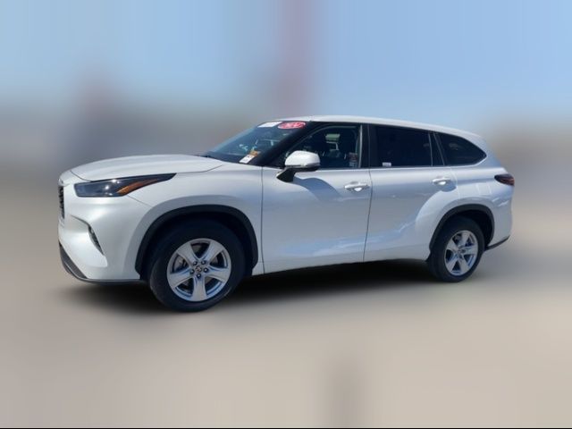 2024 Toyota Highlander LE