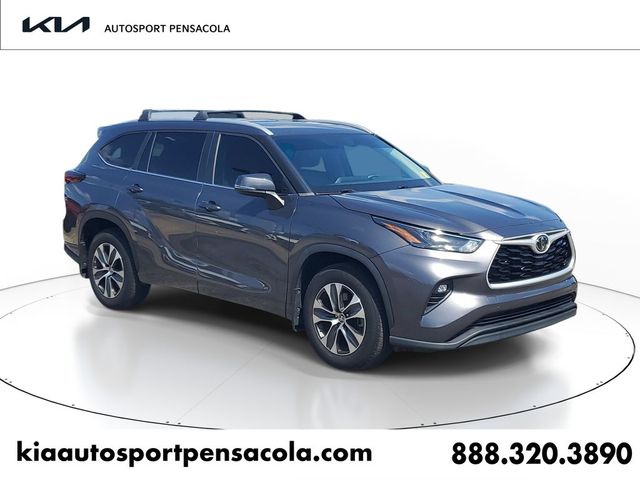 2024 Toyota Highlander XLE